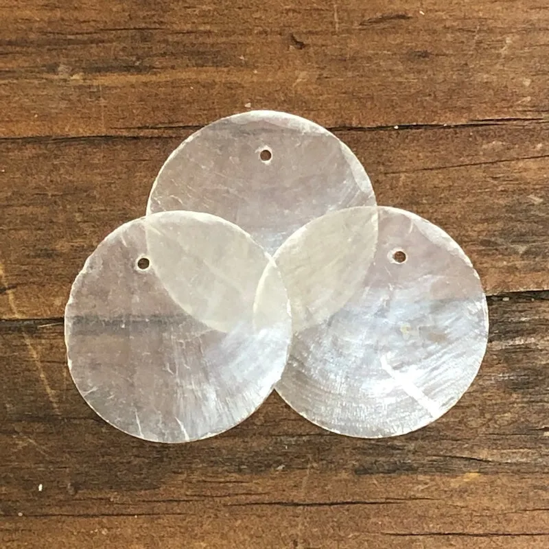 1-Hole 3cm Capiz Shells (20) - White
