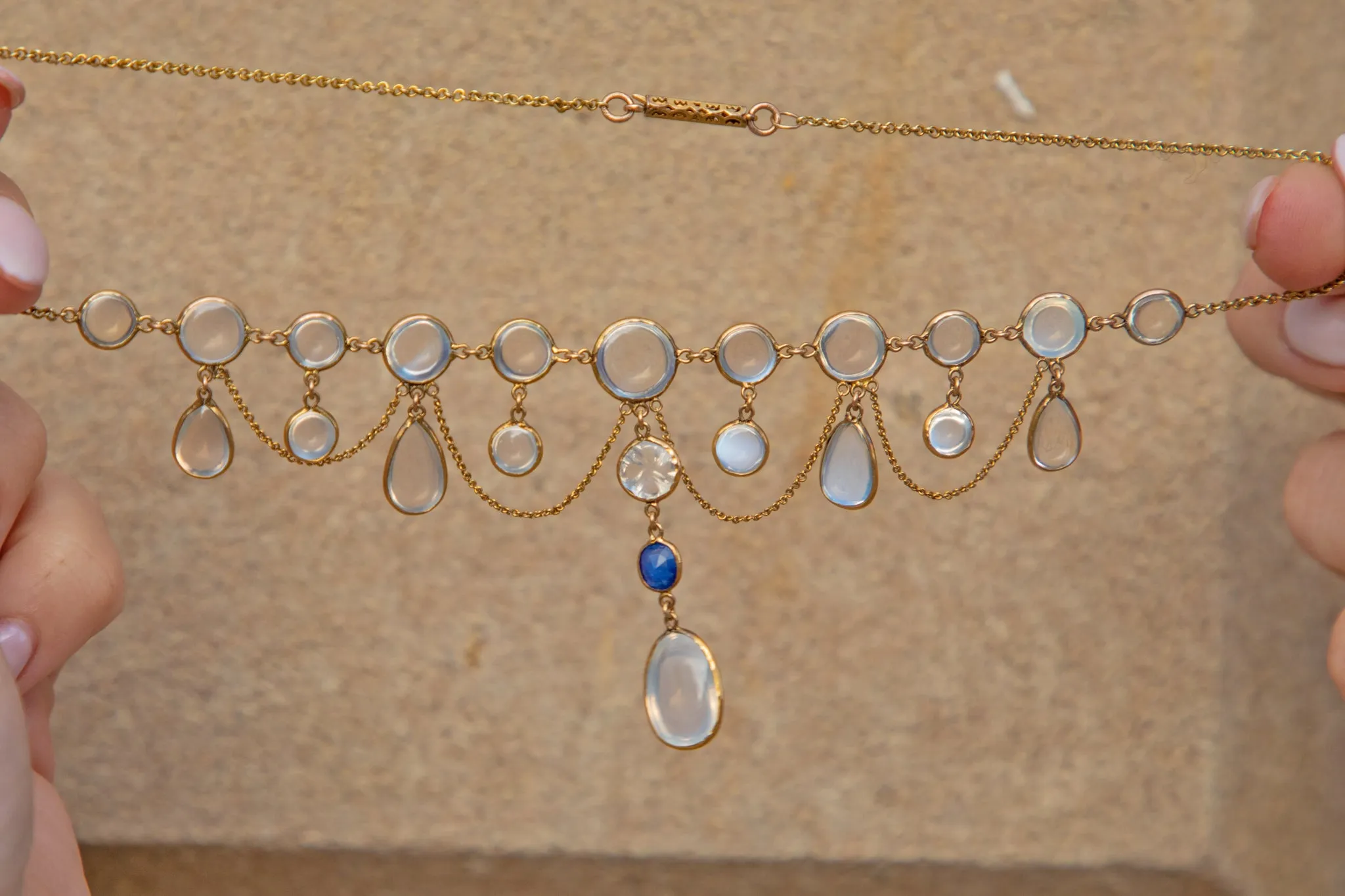 13.5" Victorian 18ct Gold Carved Ceylon Moonstone & Natural Sapphire Fringe Necklace