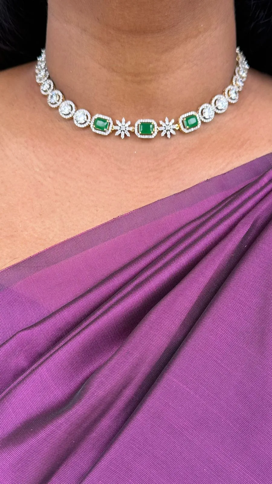 Classy Green Stone Round Choker Set