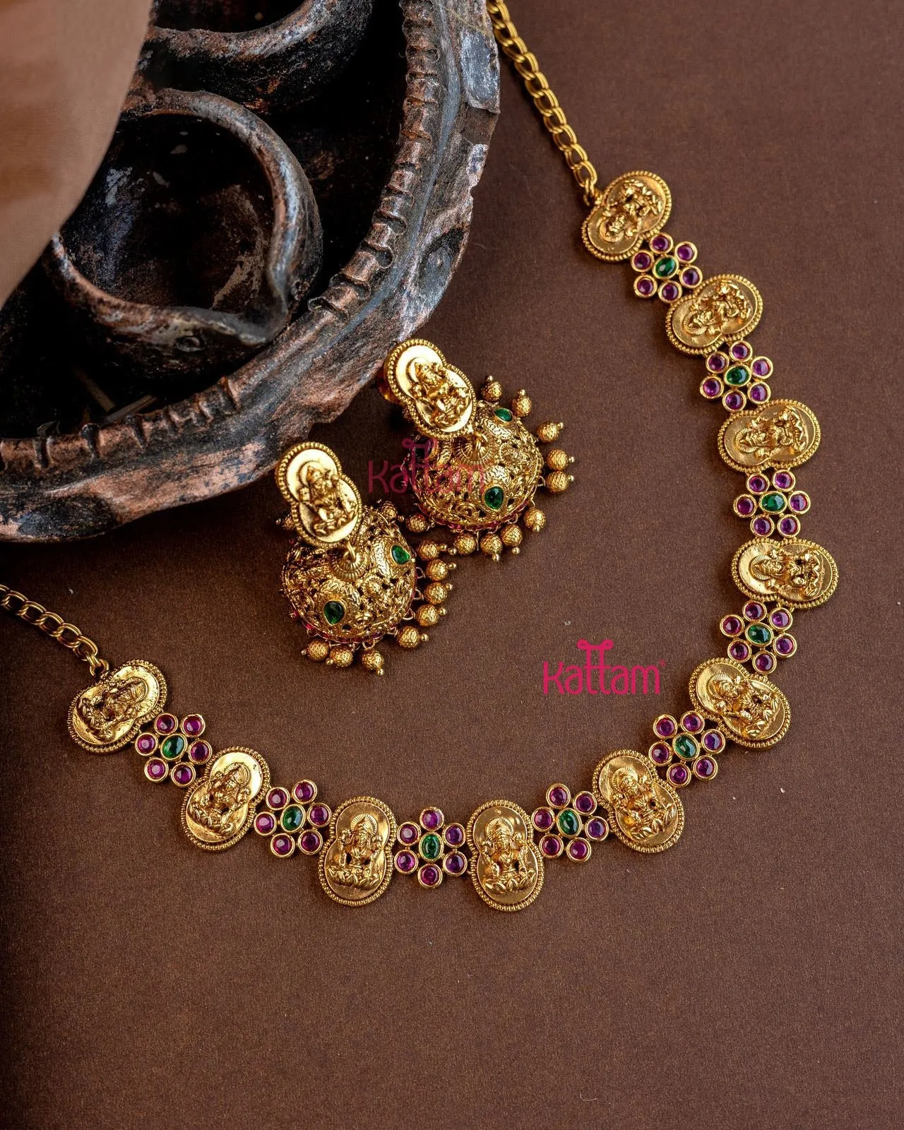 Goddess Flower Choker Set